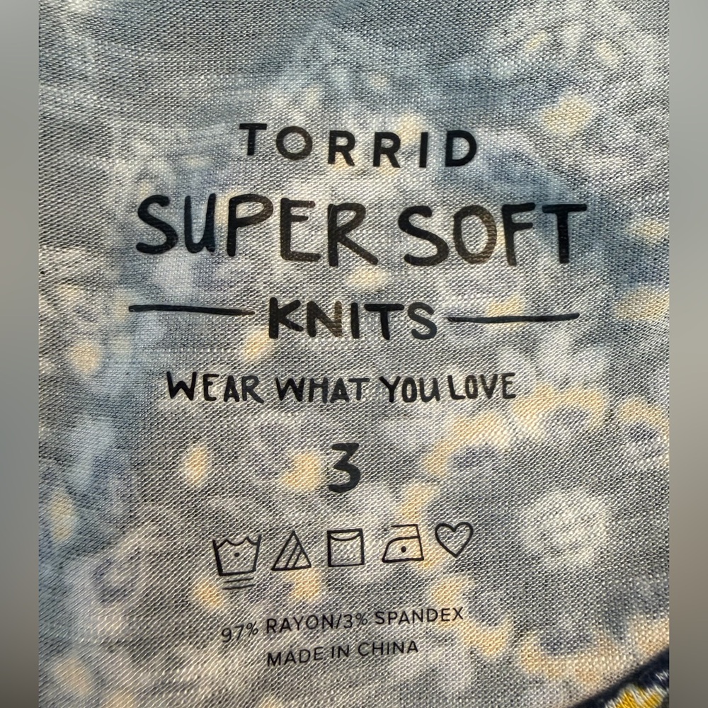 Torrid Olive Green Supersoft Mandala Babydoll Top - Torrid Size 3 (22-24, 3X) - Picture 14 of 16